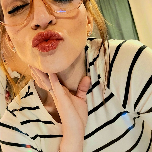 Meet your Posher, Haley - Picture 5 of 8